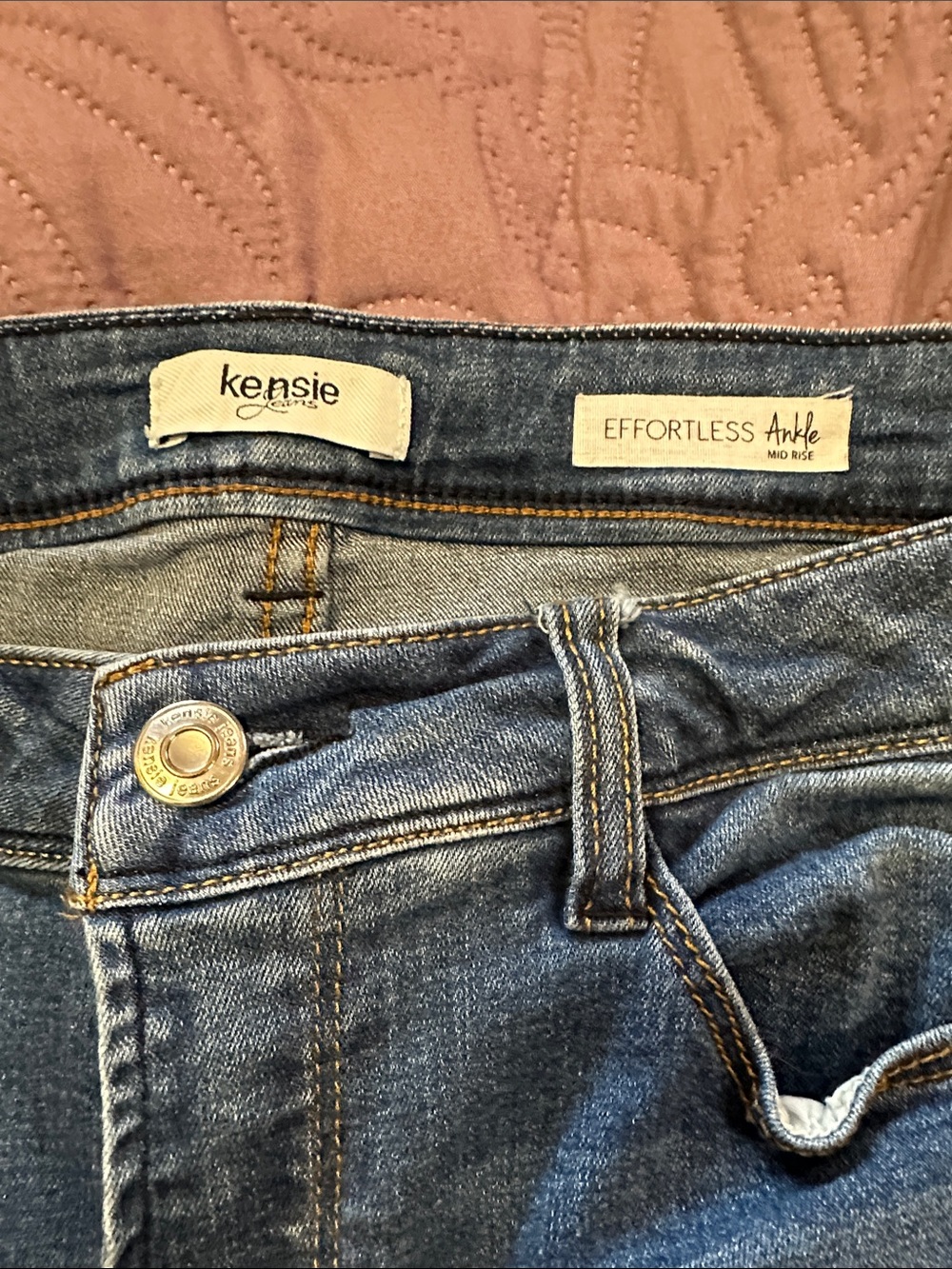 Kensie effortless ankle,mid rise blue jeans